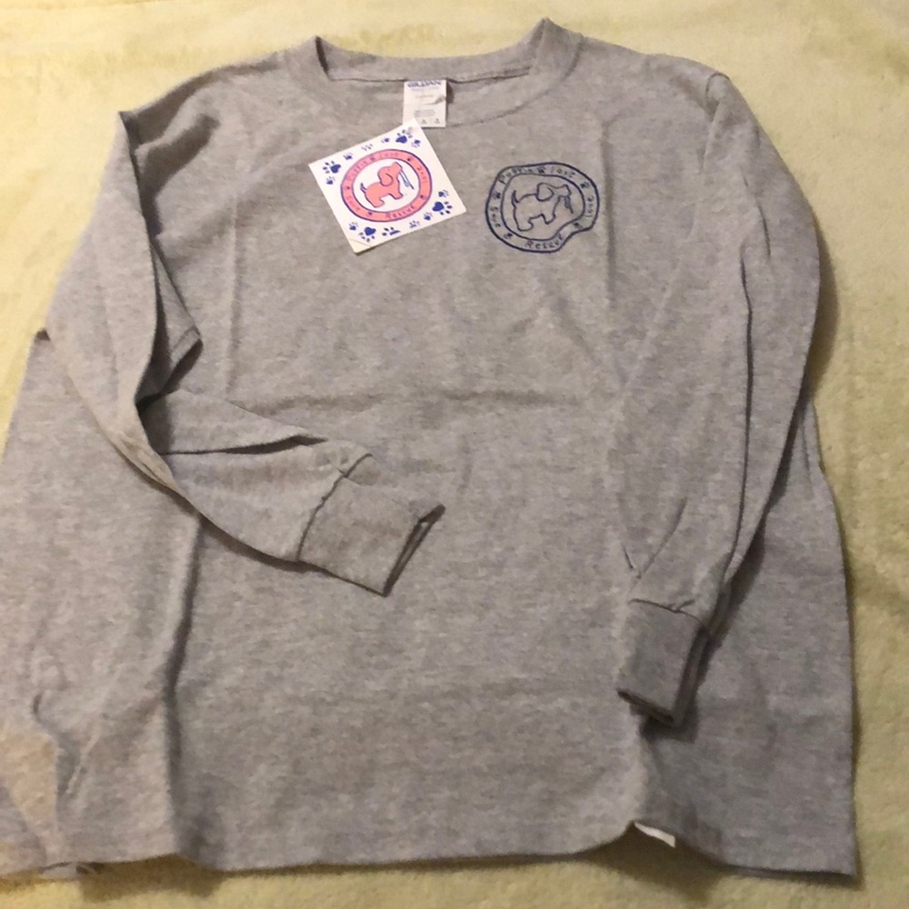 New with tag, long sleeve shirt for boys M